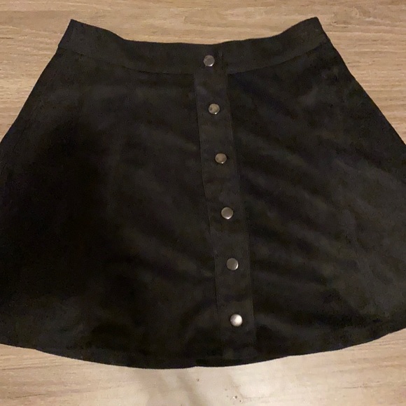 Black suede skater skirt - Picture 1 of 2